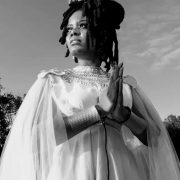 Gaone Rantlhoiwa – Lemphorwana (Official Lyric video)
