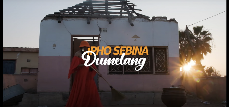 Watch Mpho Sebina’s ” Dumelang”