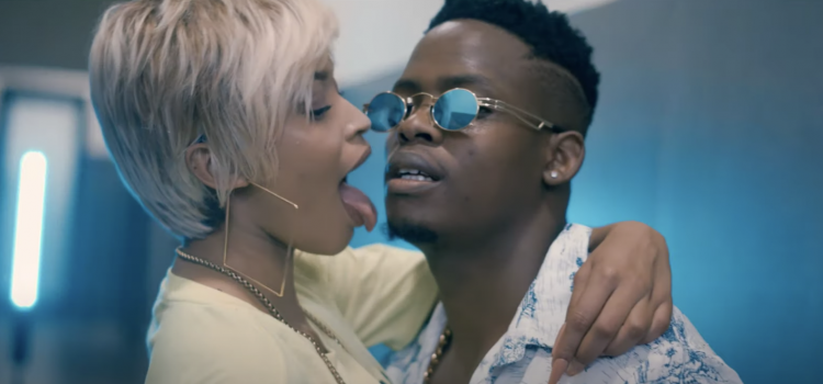 BAXON – Basimanyana / Bafana Ba Style ft. Sasa Klaas (Official Music Video)