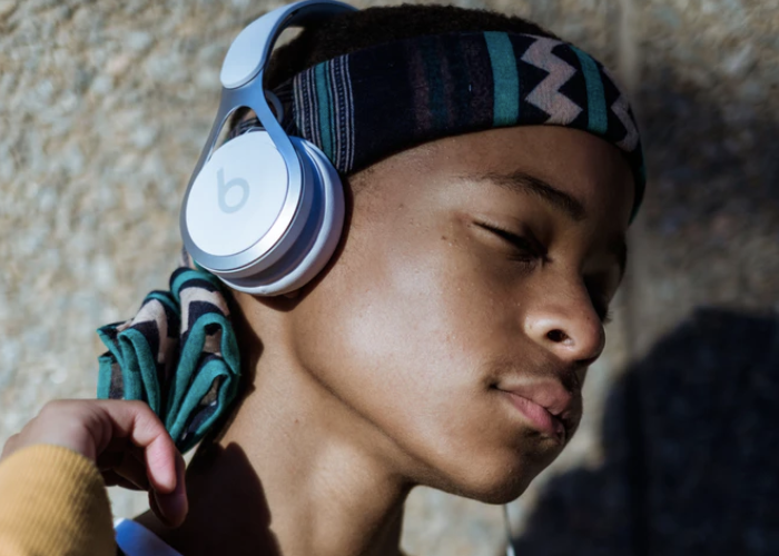 “Do you fools listen to music or do you just skim through it”…